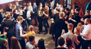 Tallinna tantsuklubi Hopneri Maja Diele saalis