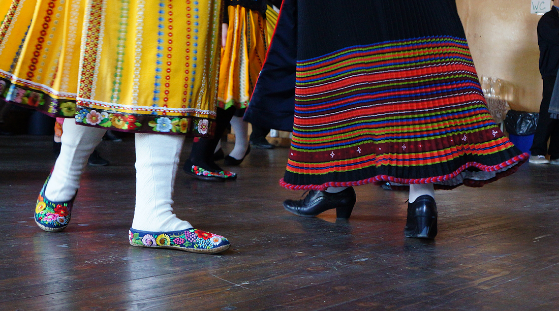 Värvilised rahvarõivad