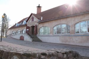 Viljandi Pärimusmuusika Ait